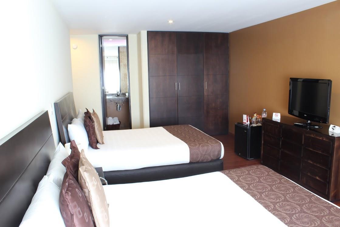 Hotel Santa Barbara Real Bogotá Exteriör bild
