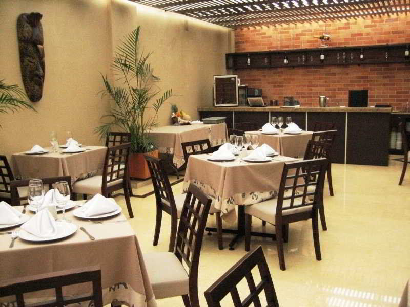 Hotel Santa Barbara Real Bogotá Exteriör bild